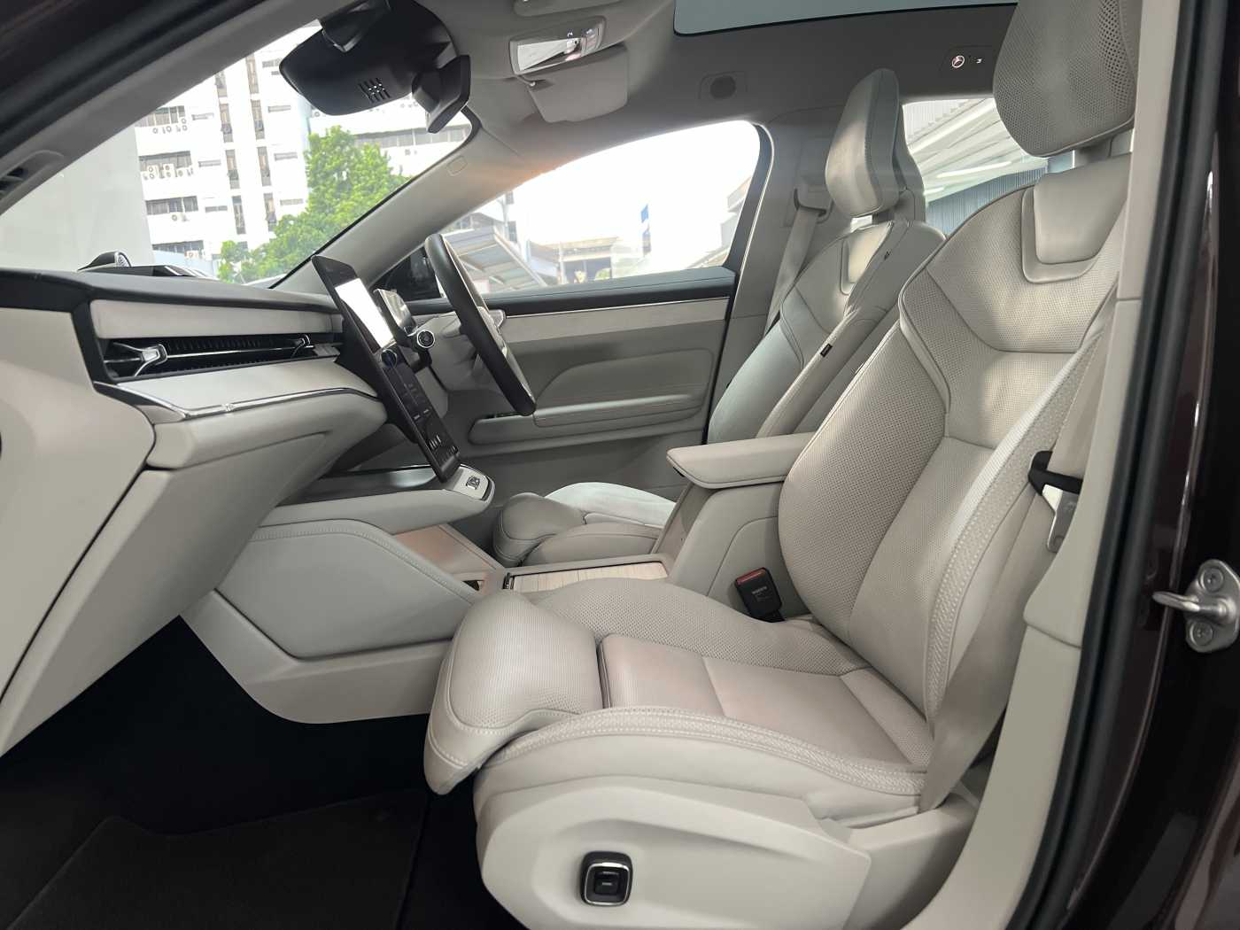 Volvo  Single Motor Extended Range