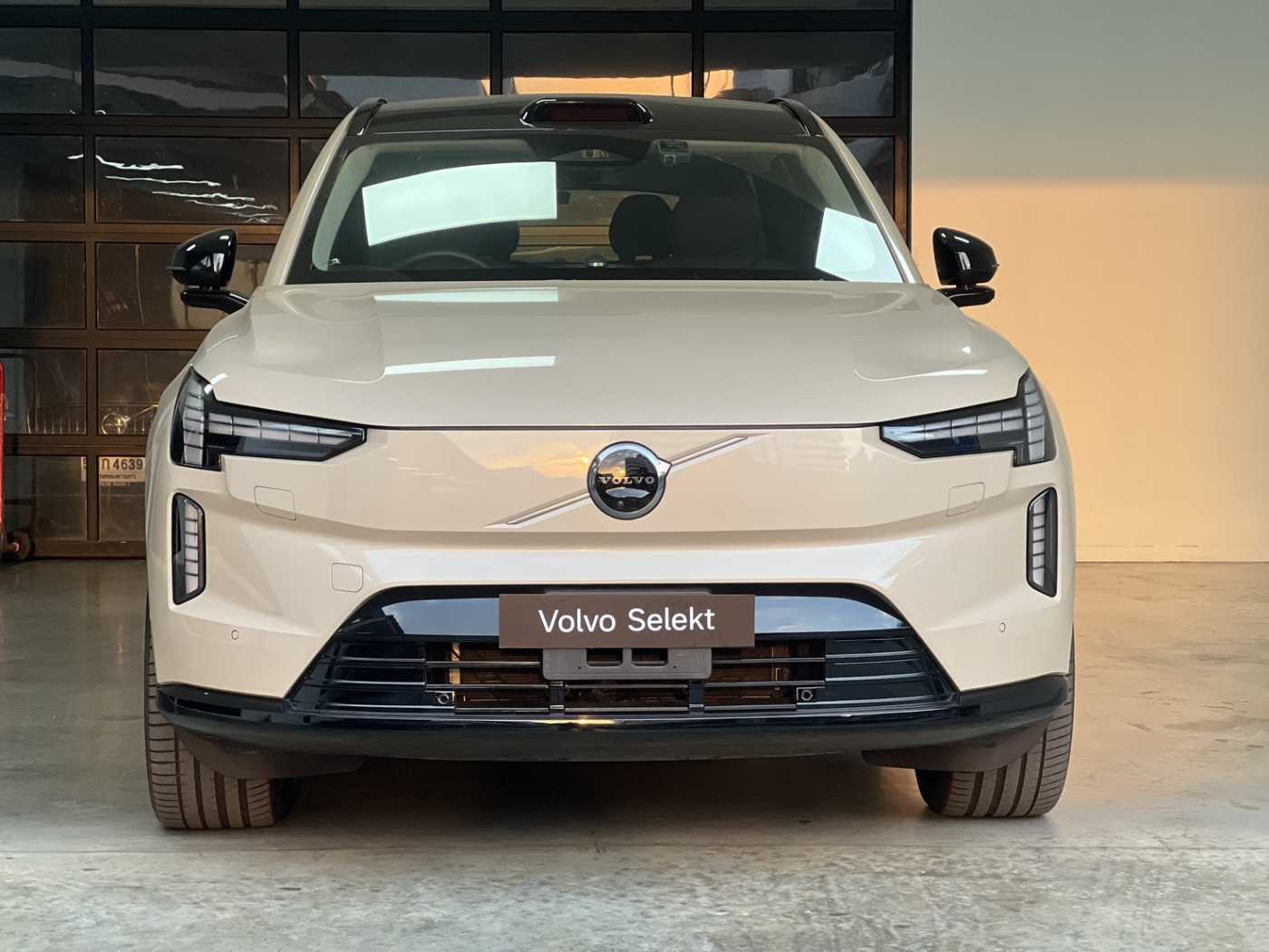 Volvo  Ultra - Twin Performance 6 seats