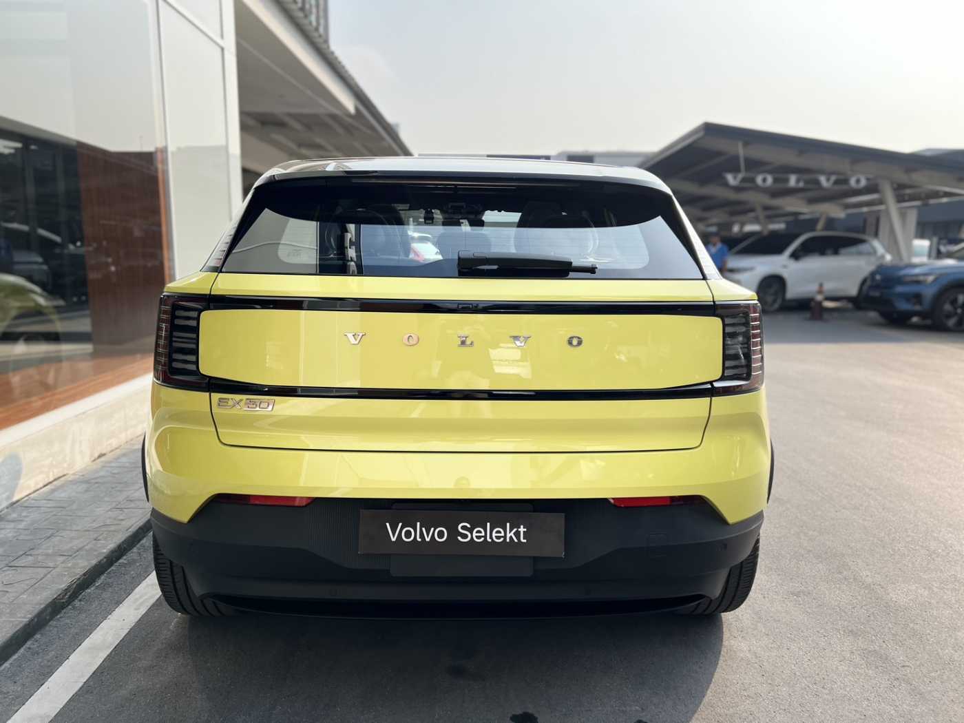 Volvo  Ultra - Twin Motor Performance