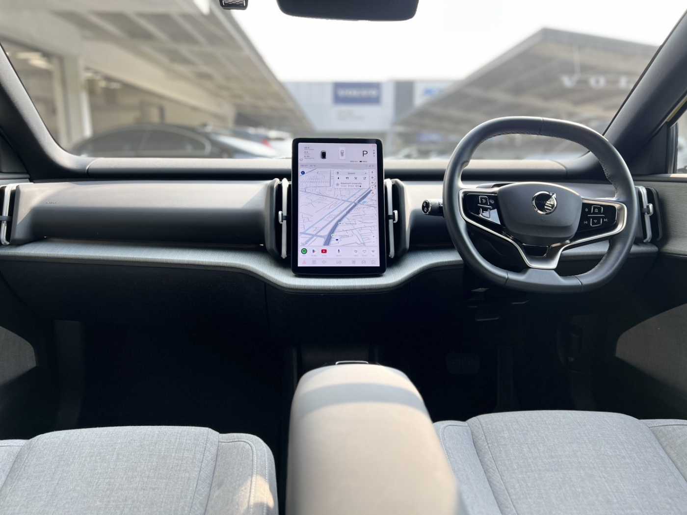 Volvo  Ultra - Twin Motor Performance