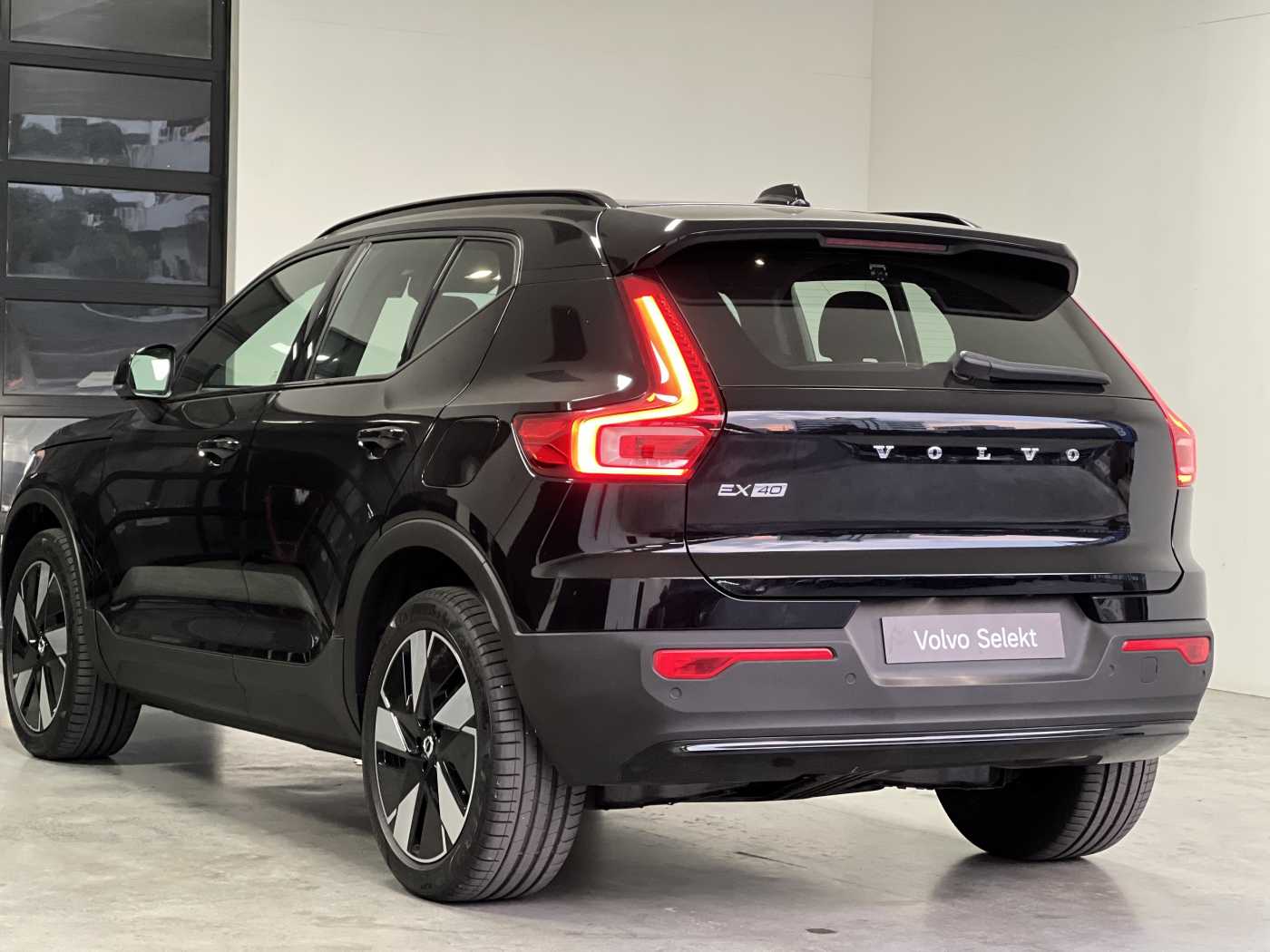 Volvo  Ultra - Twin Motor