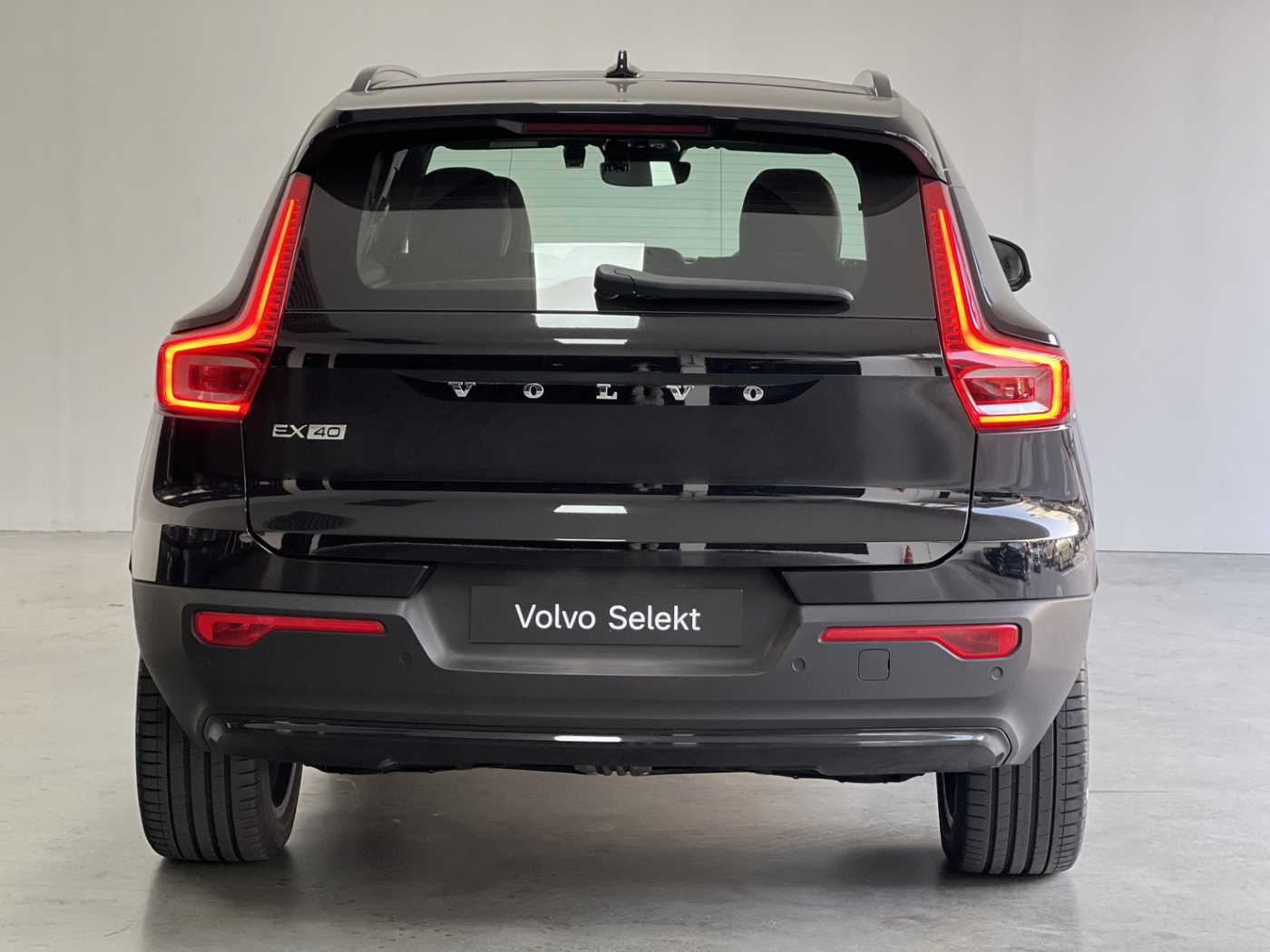 Volvo  Ultra - Twin Motor