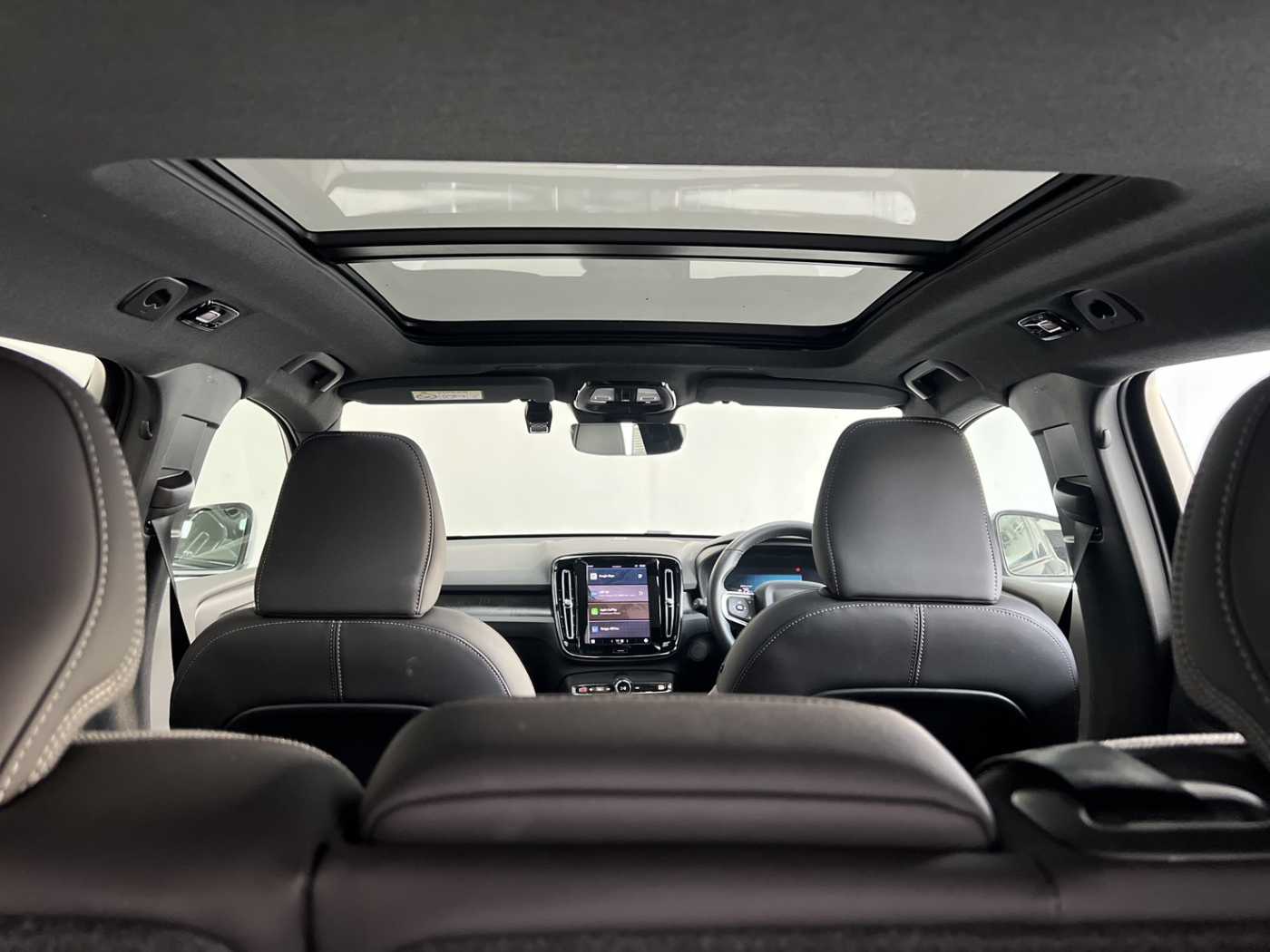 Volvo  Ultra - Twin Motor