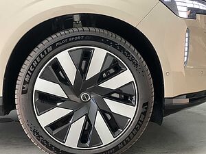 Volvo  Ultra - Twin Performance 6 seats