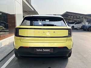 Volvo  Ultra - Twin Motor Performance