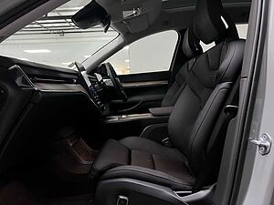 Volvo Ultra - Twin Performance 6 seats