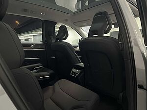 Volvo Ultra - Twin Performance 6 seats